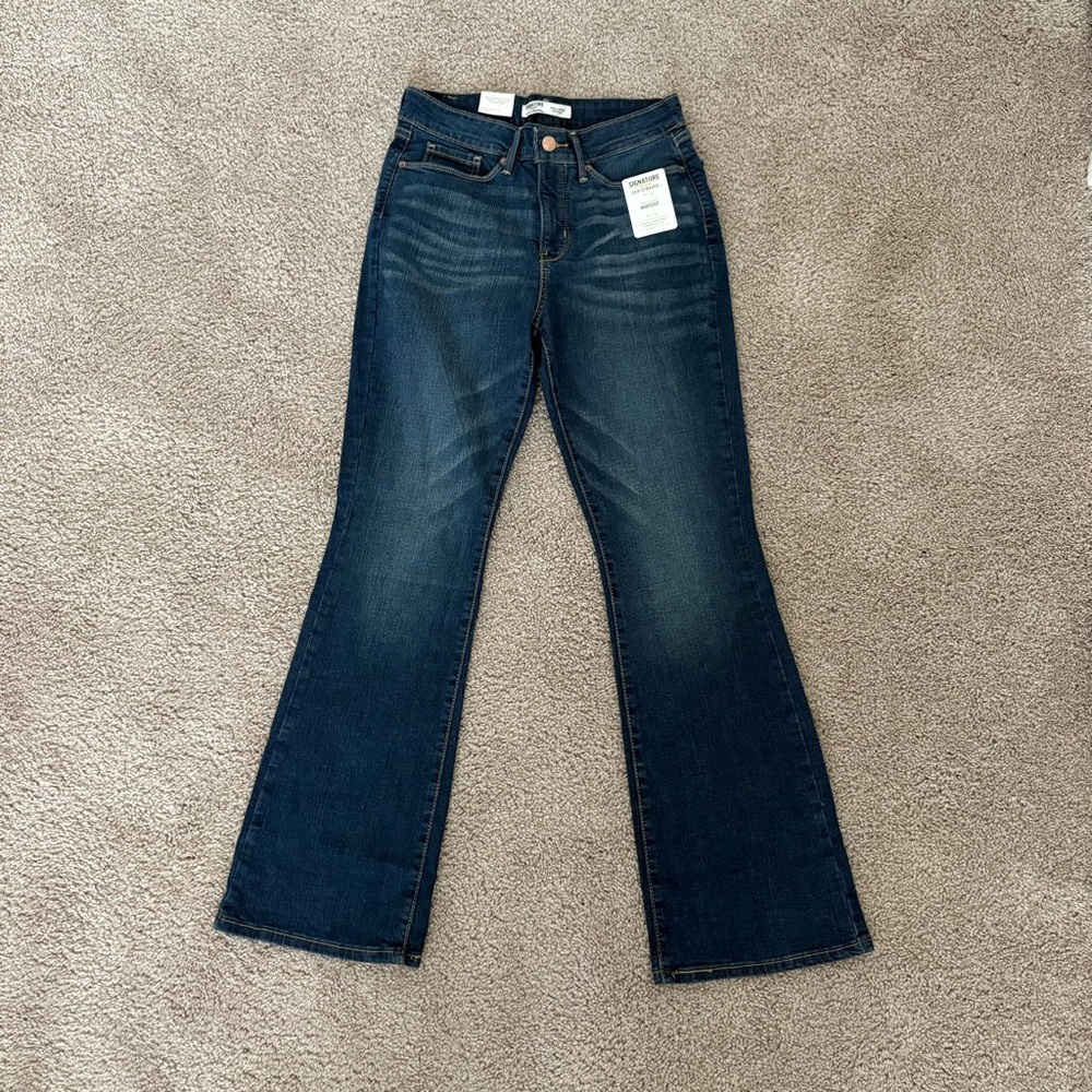 NWT Signature by Levi Strauss Dark Blue Flare Jeans